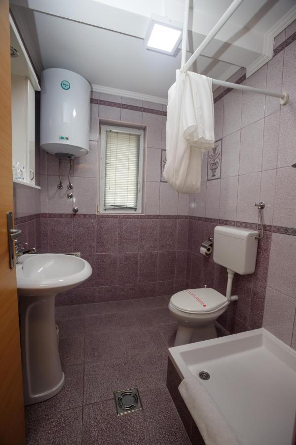 Guest House Mali Hotel Subotica Exterior foto